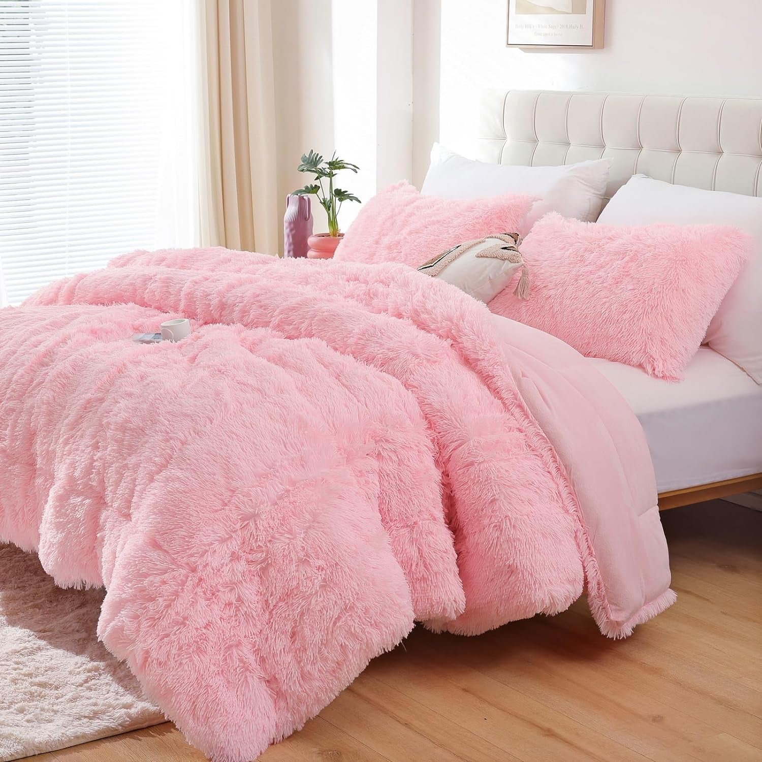 Fluffy Queen Comforter Set, Faux Fur Pink Comforter Set Queen Size, Luxury Fuzzy Bedding Set, Soft Shaggy Bed Set Pink for All Season, 3 Pieces - 1 Comforter & 2 Pillowcases
